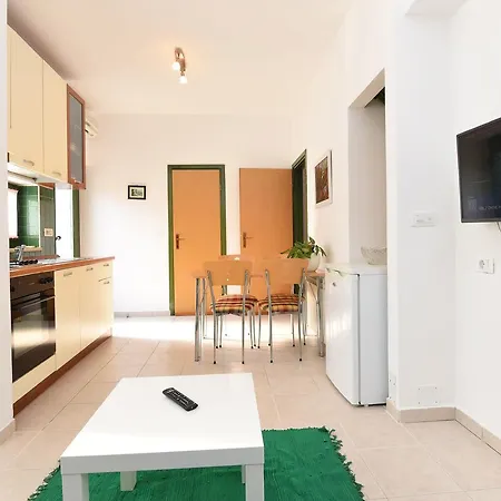 Apartment Manola 1550