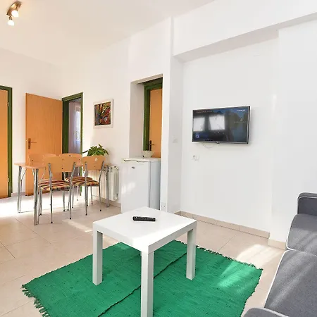 Apartman Manola 1550 *