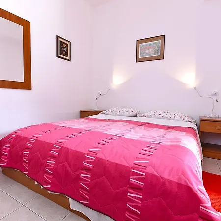 Apartman Manola 1550 *